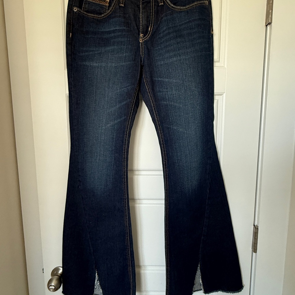 Elegant Cruel Hannah Moderate Rise Slim Flare Jeans NWT